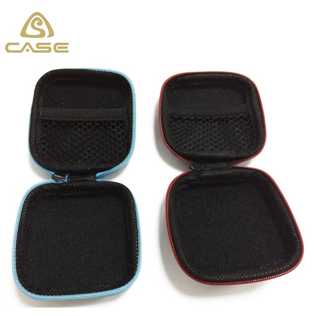 brief quadrate earphones carrying case