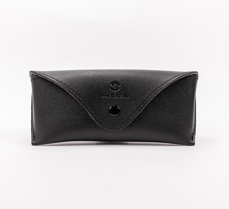 2021 Glasses case A black glasses case with a LOGO printed on it looks like a wallet