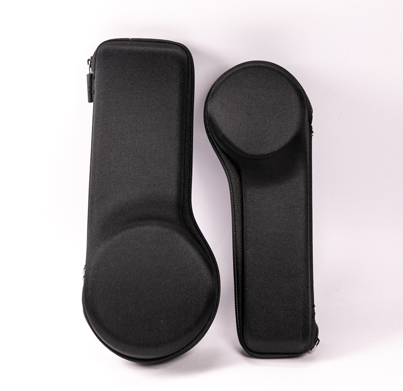 The Black Zip-type Glasses Case, Which Looks Like A Whistle, Is Very Creative in Design