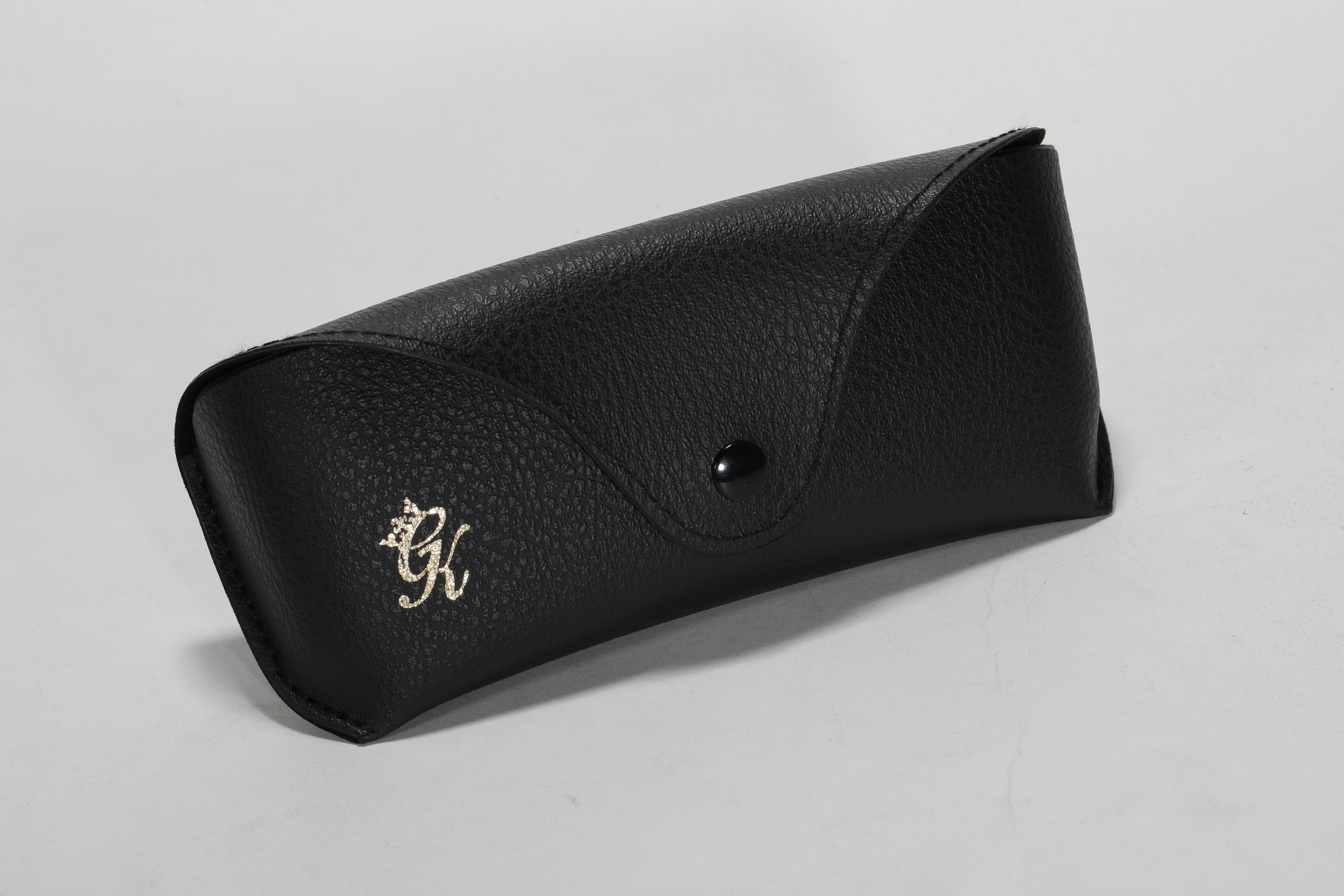 2021 Glasses Box Sunglasses Are Black with LOGO Printed And Look Like A Leather Bag